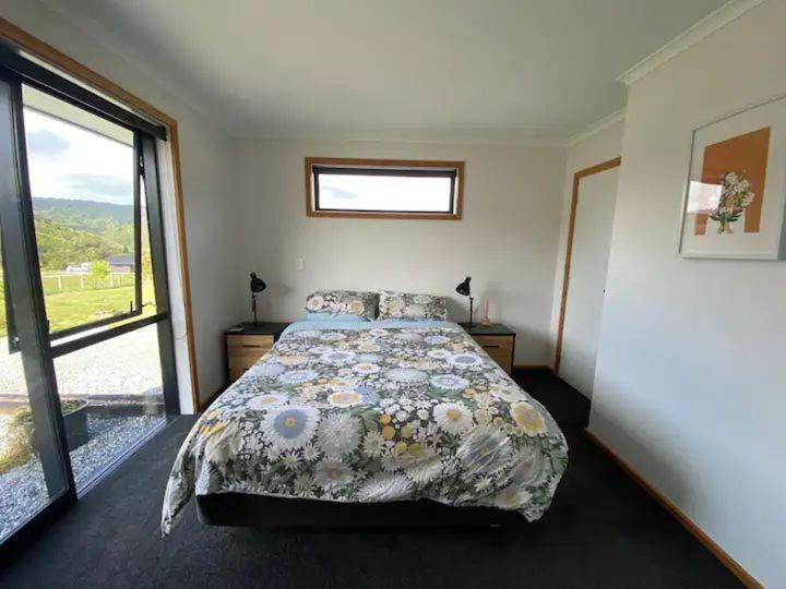 Enchanted Retreat In Greymouth Shared With Host Exterior photo